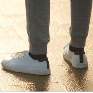 Club Monaco Men’s Lace Up Sneakers Leather Tennis Shoes White Black Sz 10